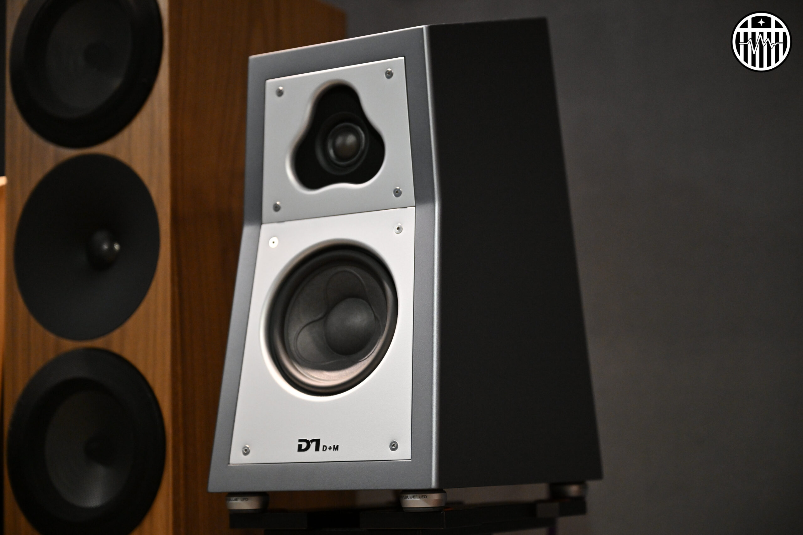 Read more about the article 【莫恩斯Princess Mini Monan —— Hi-End小喇叭大氣勢】