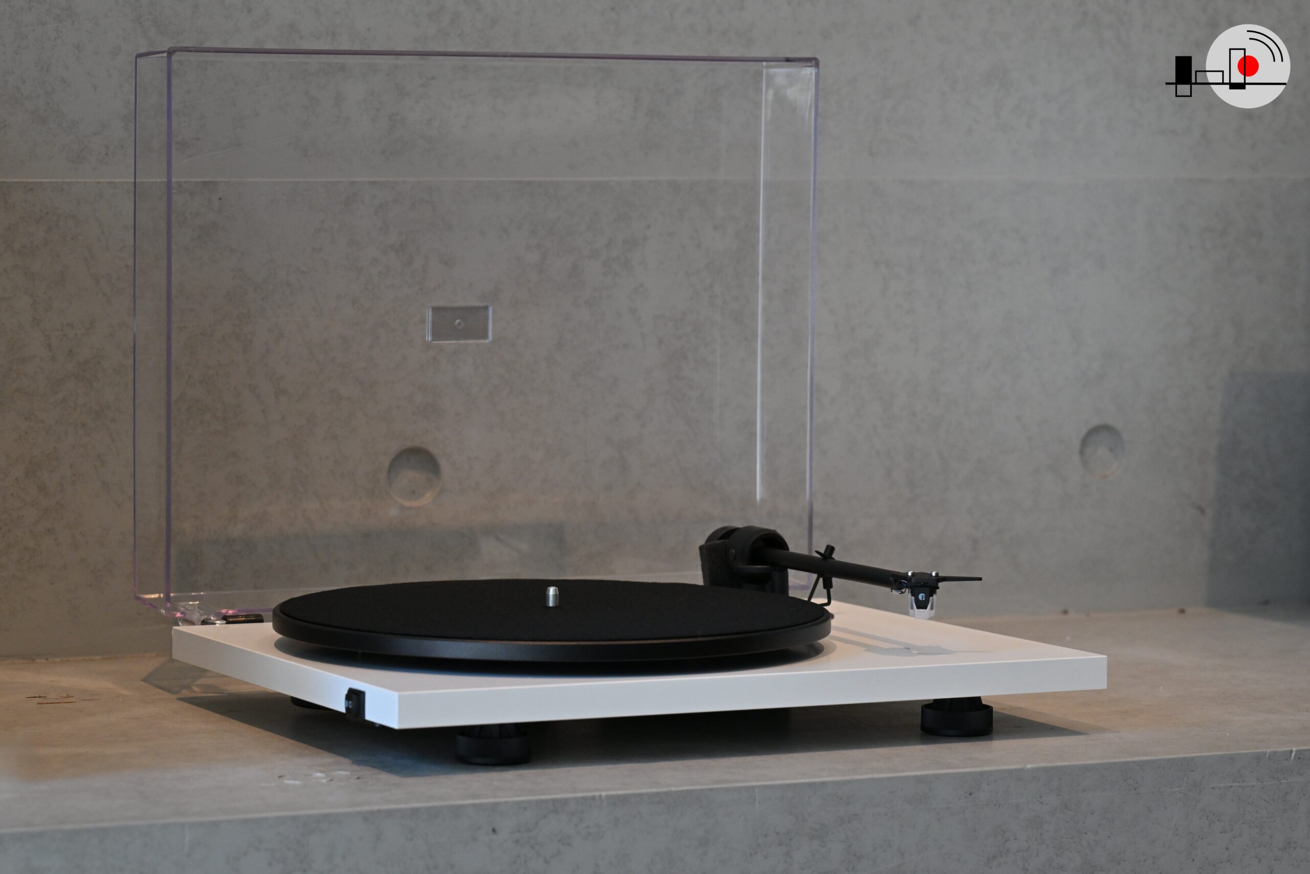 Read more about the article Pro-Ject E1.2 標準版黑膠唱盤