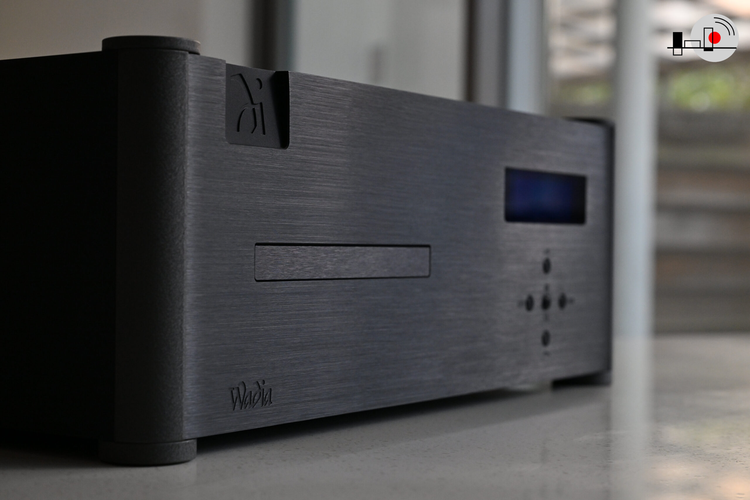 Read more about the article Wadia 381i CD轉盤